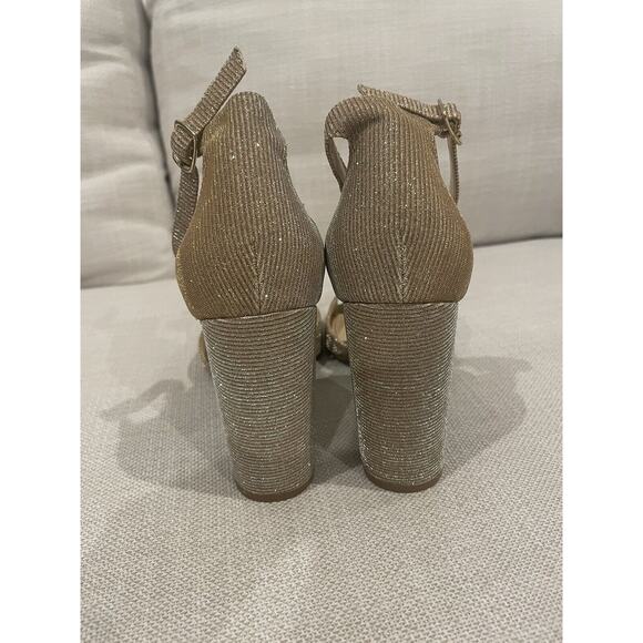 Blue by Betsey Johnson Gold SB-CARLY Size 8 1/2 Chunky Heel Shimmer Ankle Strap‎ - Picture 4 of 10